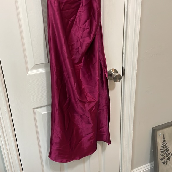 Cinderella Divine gown - Picture 4 of 10